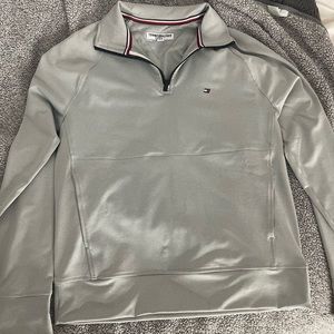 Tommy hilfiger sweater size XS